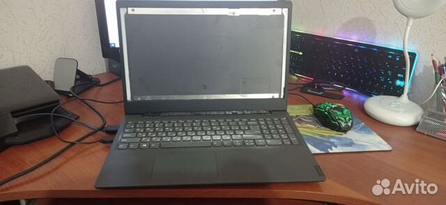 Игровой ноутбук Lenovo V15