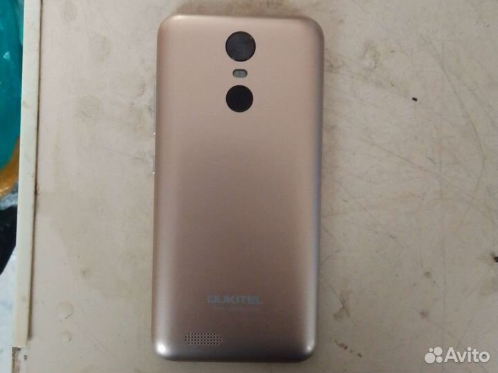 Телефон Oukitel
