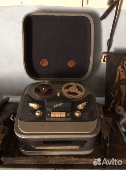 Катушечный магнитофон комета