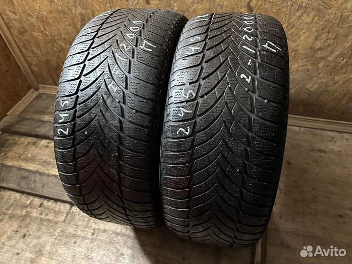 Goodyear UltraGrip Ice 2 245/45 R18 100T