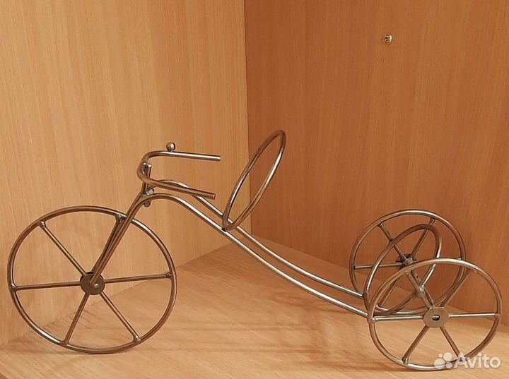 Подставка кованная для бутылок