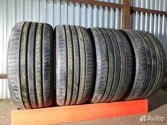 Pirelli P Zero PZ4 275/40 R20 и 315/35 R20