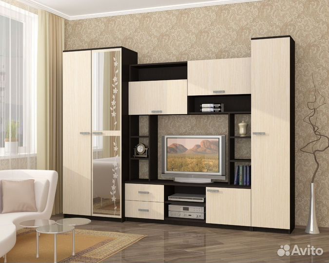 Стенка в гостиную