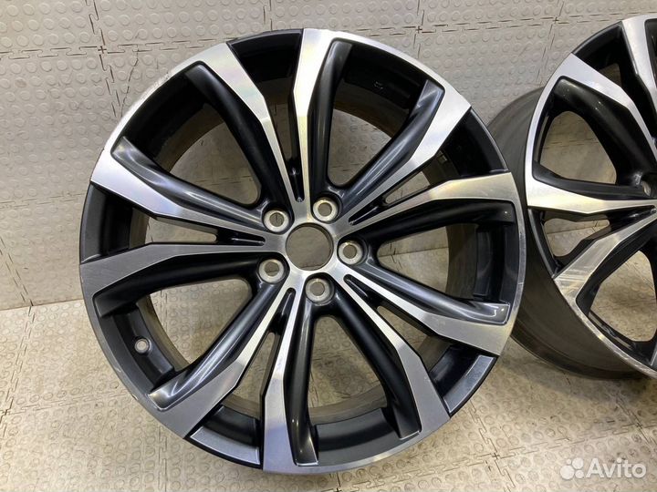 Комплект литых дисков R20 Lexus RX 4