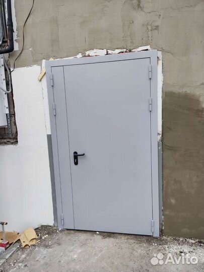 Тамбурные металлические двери