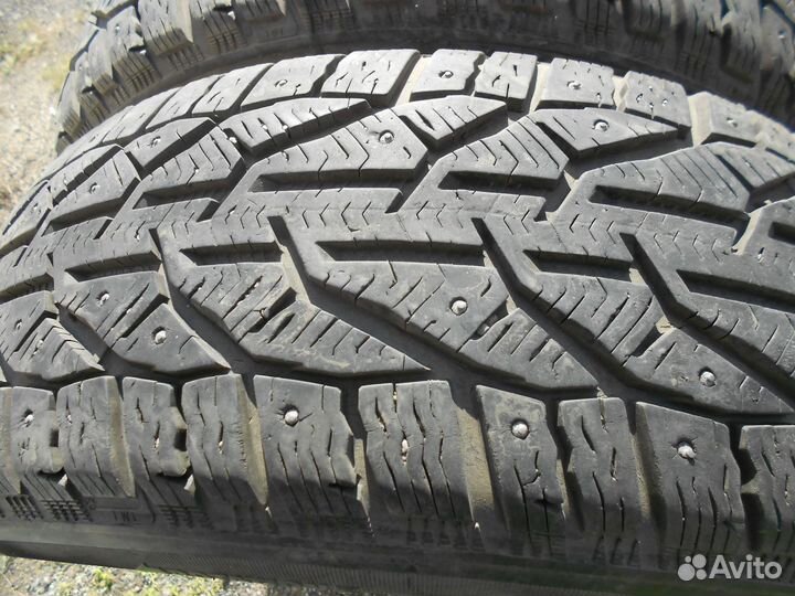 Kormoran Snow 215/60 R17