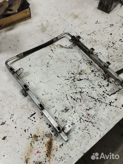 Топливная рампа bмw 7 Е65 бмв 7 Е65 Е66