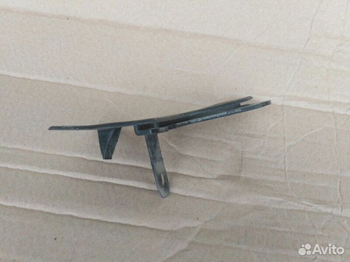 Брызговик задний левый Volkswagen Passat Cc 1.8