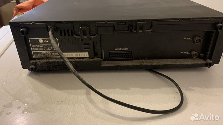 Видеомагнитофон LG рабочий