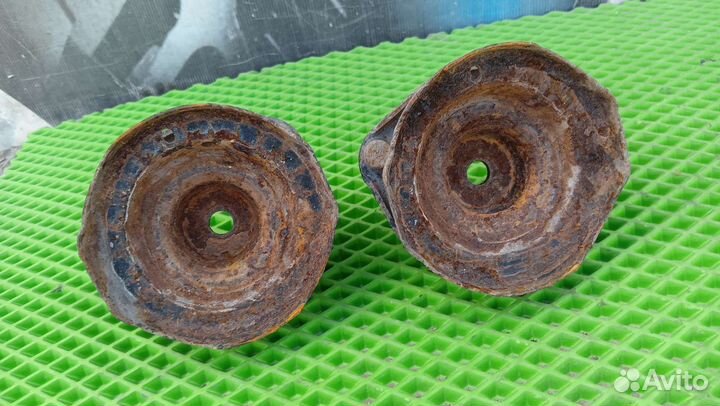 Опорная чашка задняя Kia Spectra седан