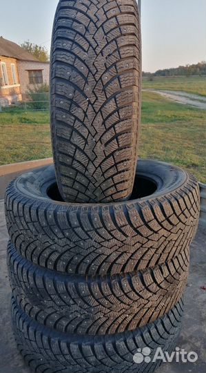 Pirelli Ice Zero 215/65 R16