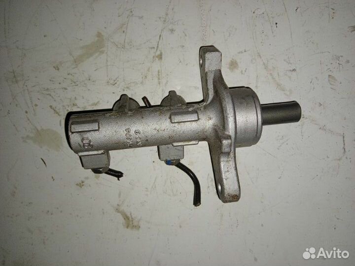 Главный тормозной цилиндр Chevrolet Cobalt T250