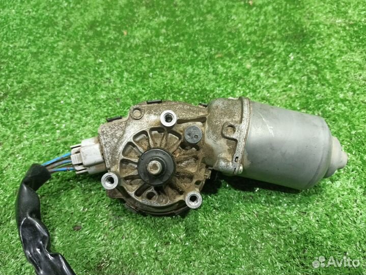 Мотор стеклоочистителя Auris (07-12) пер б/у