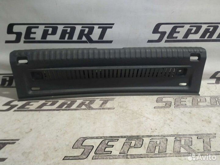 Обшивка панели Volkswagen Tiguan 1 2011—2017