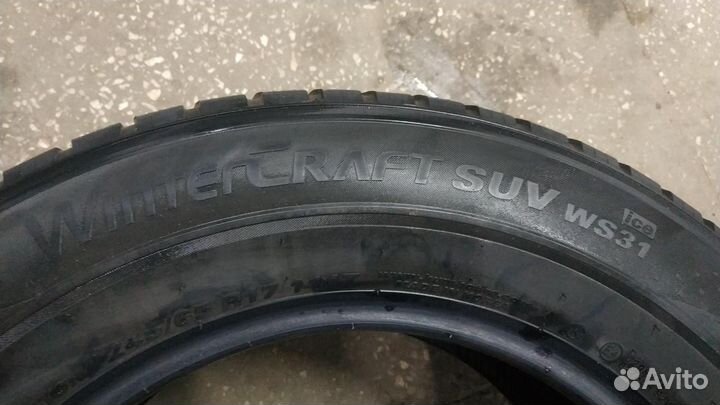 Kumho WinterCraft SUV Ice WS31 24.5/65 R17