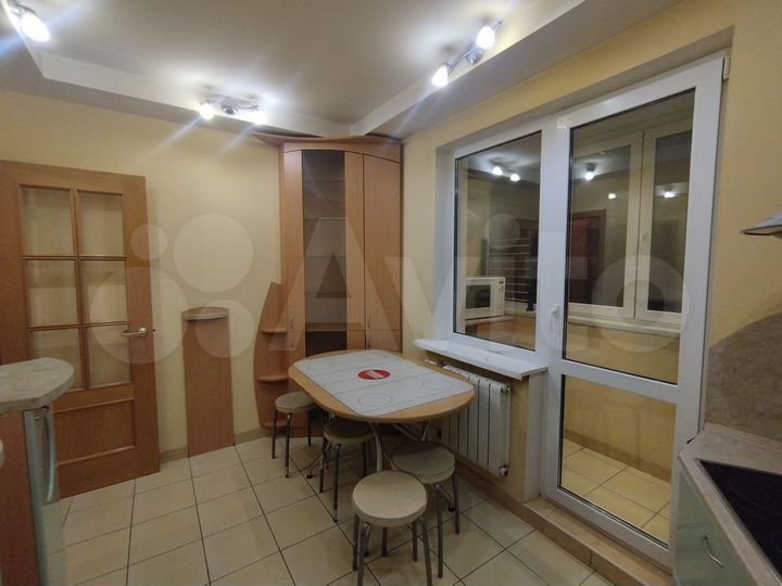 2-к. квартира, 54 м², 4/16 эт.