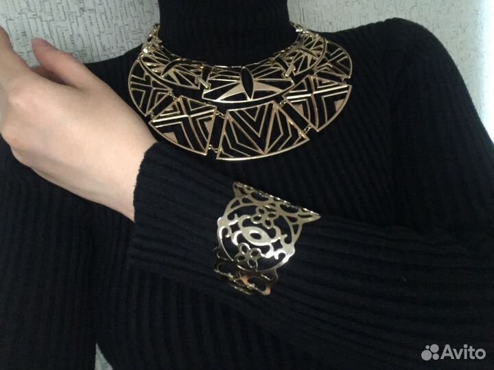 Колье и браслеты