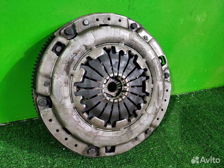 Маховик Chevrolet Orlando 1.8 МКПП 96184354