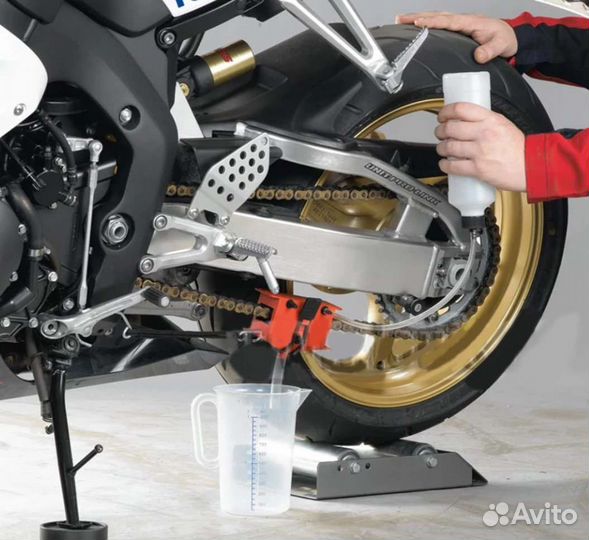 Машинка для чистки смазки цепи реплика Kettenmax