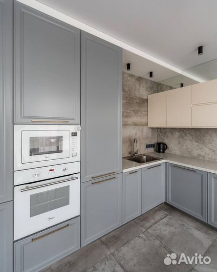 Кухня в потолок на заказ