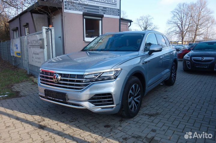 Запчасти б/у Volkswagen Touareg