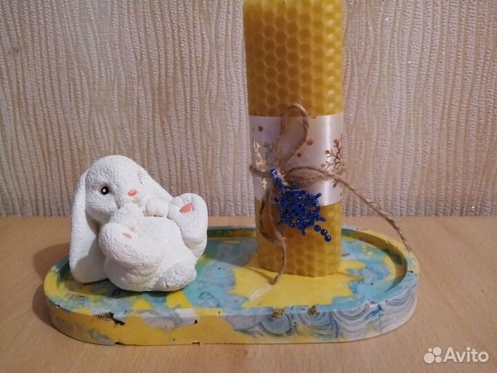 Свечи и подсвечники