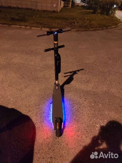 Электросамокат ninebot kickscooter es4