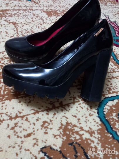 Обувь женская 37 размер