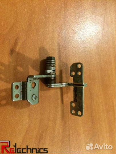 Петля правая ноутбука Samsung R520