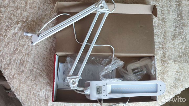 Лампа настольная