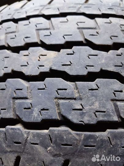 Bridgestone Dueler H/T D840 265/65 R17