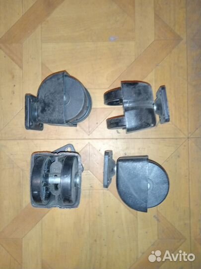 Колëсики мебельные