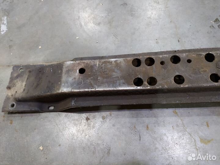 Траверса АКПП Jeep Cherokee XJ 4.0