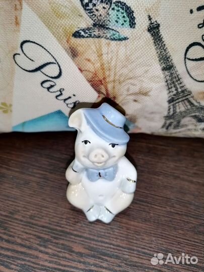 Фарфоровые статуэтки