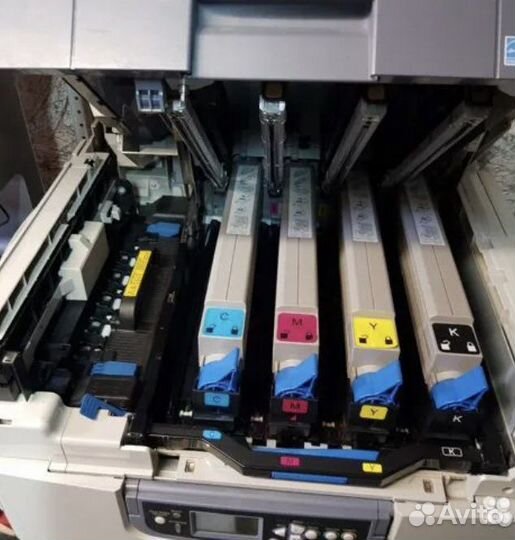 Принтер цветной Oki c 9655