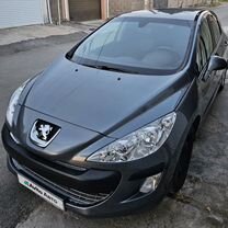 Peugeot 308 1.6 AT, 2010, 280 000 км, с пробегом, цена 715 000 руб.