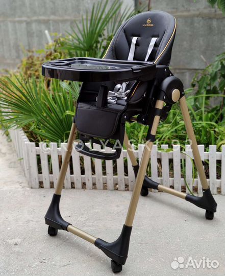 Стульчик для кормления Luxmom H580 черный