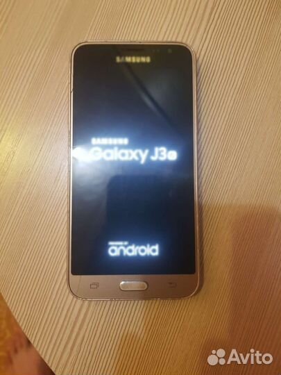 Телефон Samsung g 3 (2016)