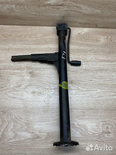 Домкрат штатный BMW E36 Арт. 77511