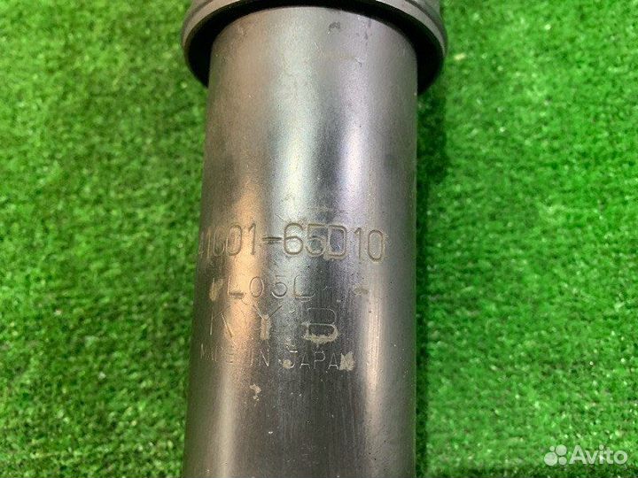 Амортизатор подвески передний правый Suzuki Escudo