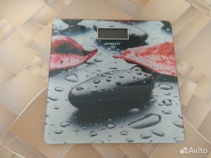 Весы напольные электронные Б/У