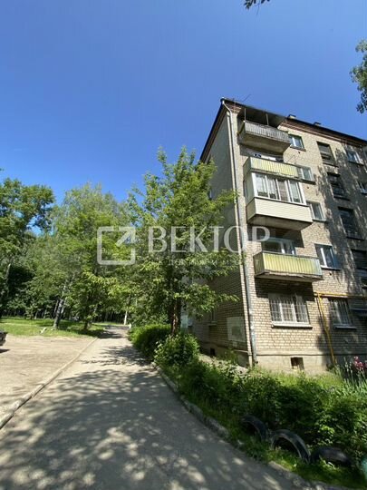 2-к. квартира, 42,5 м², 1/5 эт.