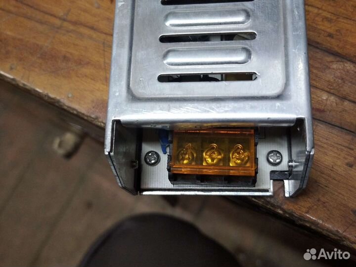 Блок питания 24в 6.3а