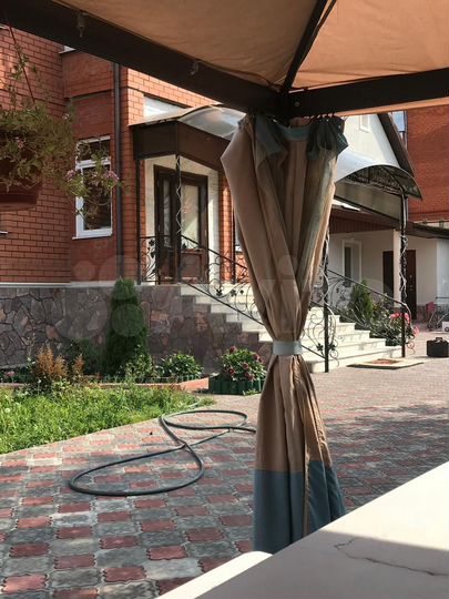 Дом 380 м² на участке 9 сот.