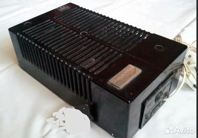 Стабилизатор напряжения 