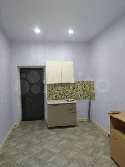 Комната 16 м² в 6-к., 3/3 эт.