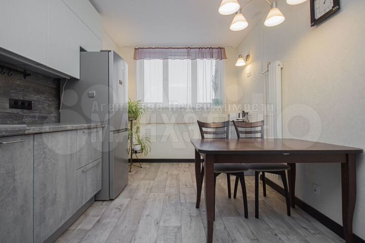 2-к. квартира, 83,3 м², 7/14 эт.