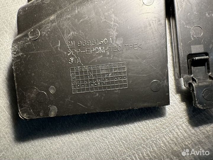 Дефлектор радиатора Chevrolet Cruze