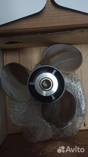Гребной винт новый