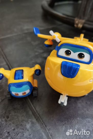 Суперкрылья Донни с питомцем